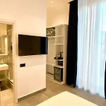 Guest house The One - Sun 'n Sea La Spezia